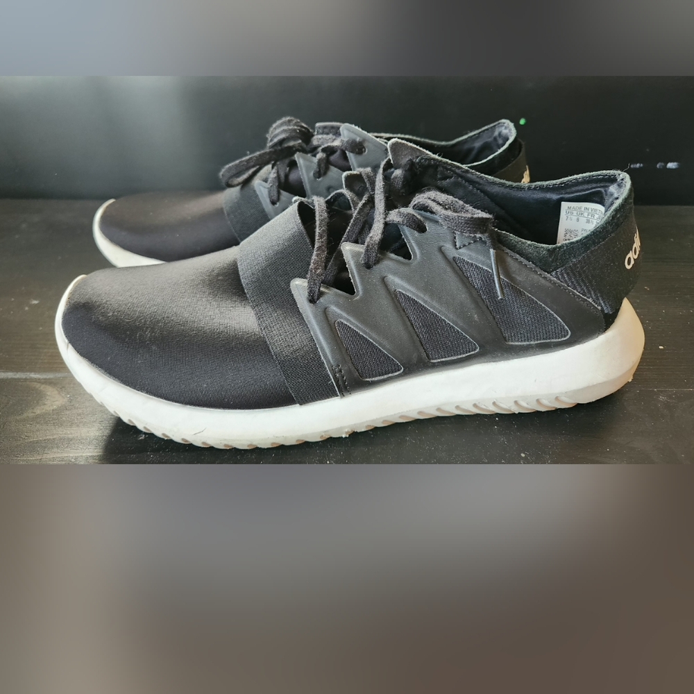 Adidas Tubular Sneakers